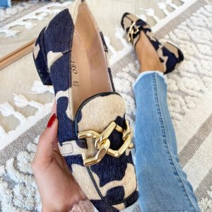 mocassini-con-pelo-fantasia-mucca-camel-de-caro-calzature-5