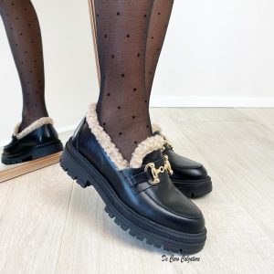 Mocassini Alyssa vera pelle con pelliccia e fibbia oro