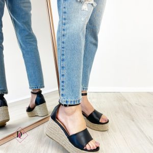 sandali-neri-con-zeppa-in-coda-e-cinturino-de-caro-calzature-3