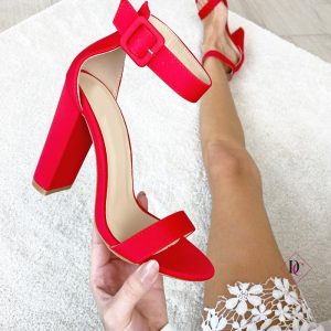 sandali-rossi-con-tacco-alto-e-cinturino-alla-caviglia-de-caro-calzature-5