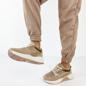 sneakers-scamosciate-beige-khaki-con-zeppa-in-gomma-de-caro-calzature-1