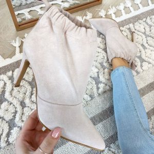 stivaletti-primaverili-estivi-camoscio-cipria-de-caro-calzature-1