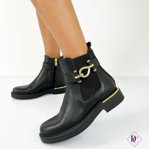 stivali-neri-bassi-pelle-morbida-con-accessori-oro-de-caro-calzature-4