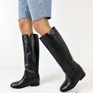 Stivali alti Letizia vera pelle a tubo con zeppa interna