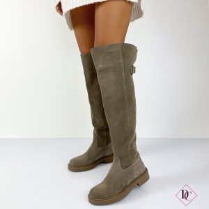 stivali-scamosciati-sopra-il-ginocchio-larghi-con-zip-tortora-de-caro-calzature