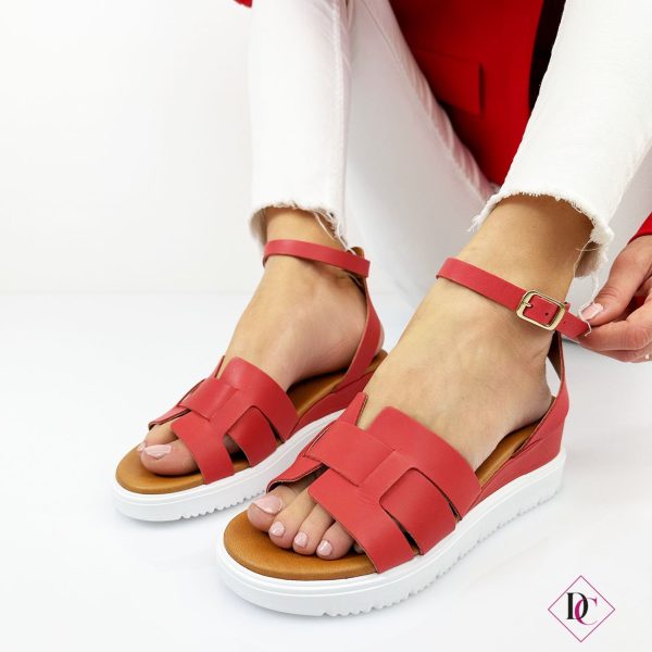sandali rossi con zeppa comoda e cinturino alla caviglia de caro calzature 1