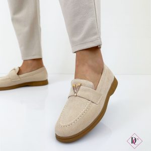 mocassini bassi morbidi e flessibili beige con V oro de caro calzature 3