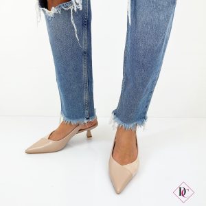 décolleté nude a punta con tacco kitten a rocchetto de caro calzature