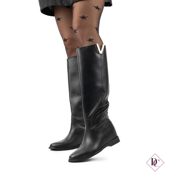 stivali neri vera pelle con zeppa interna e V dorata made in italy de caro calzature (4)