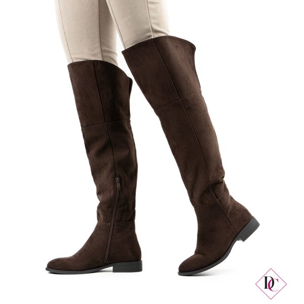 stivali scamosciati marroni alti sopra il ginocchio con tacco basso de caro calzature (3)
