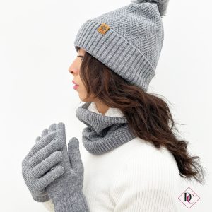 Coordinato cappello scaldacollo guanti grigio in lana de caro calzature 1
