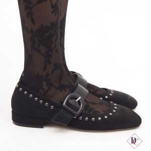 ballerine nero camoscio con borchie e cinturino de caro calzature 1