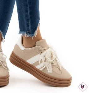 sneakers beige con zeppa platform e perle sui lacci de caro calzature (3)