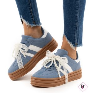 sneakers blu con zeppa platform e perle sui lacci de caro calzature (3)