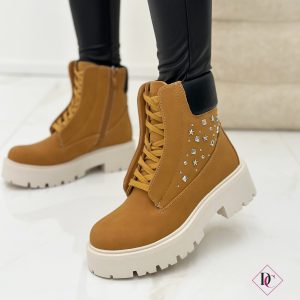 Anfibi camel con lacci e tacco comodo Marc Ellis De Caro Calzature 5